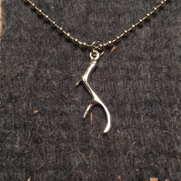 HAND CRAFTED Antler Boho Necklace - Picture 6 of 6